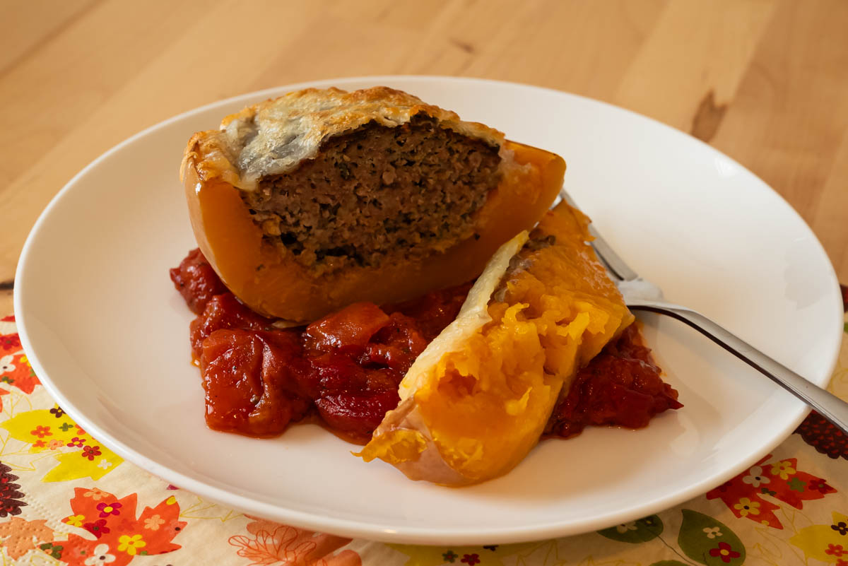 gefueller kuerbis mit hackfleisch