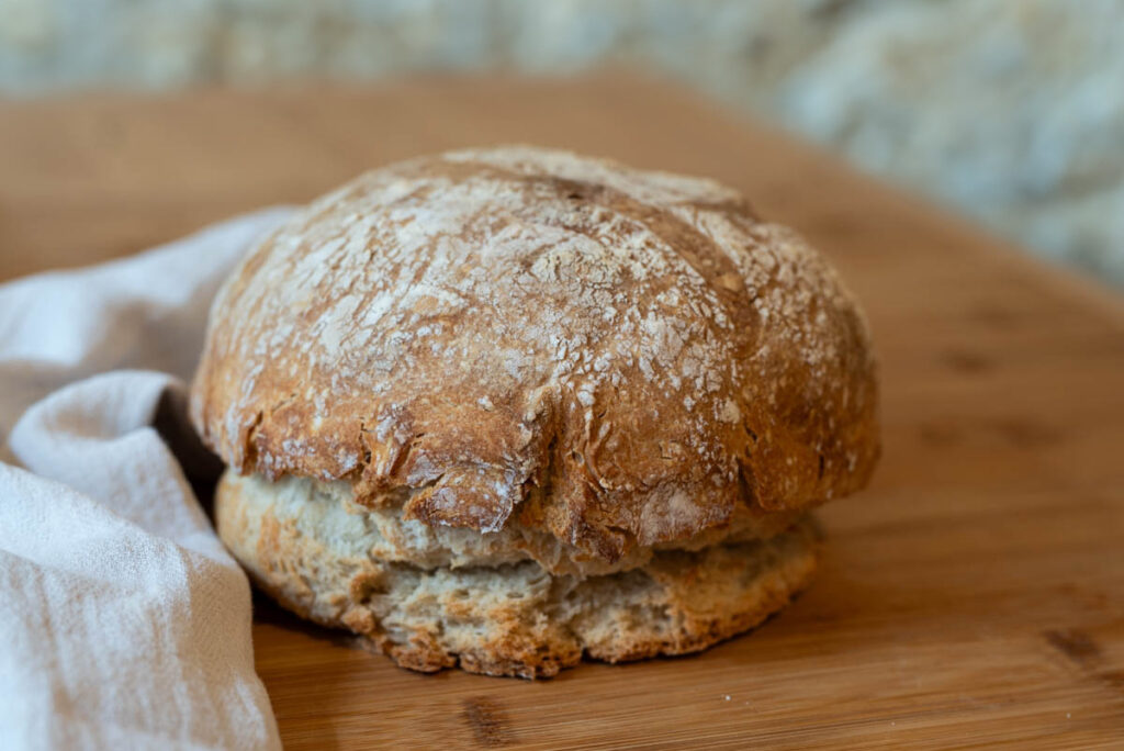 Brot mit Trockenhefe